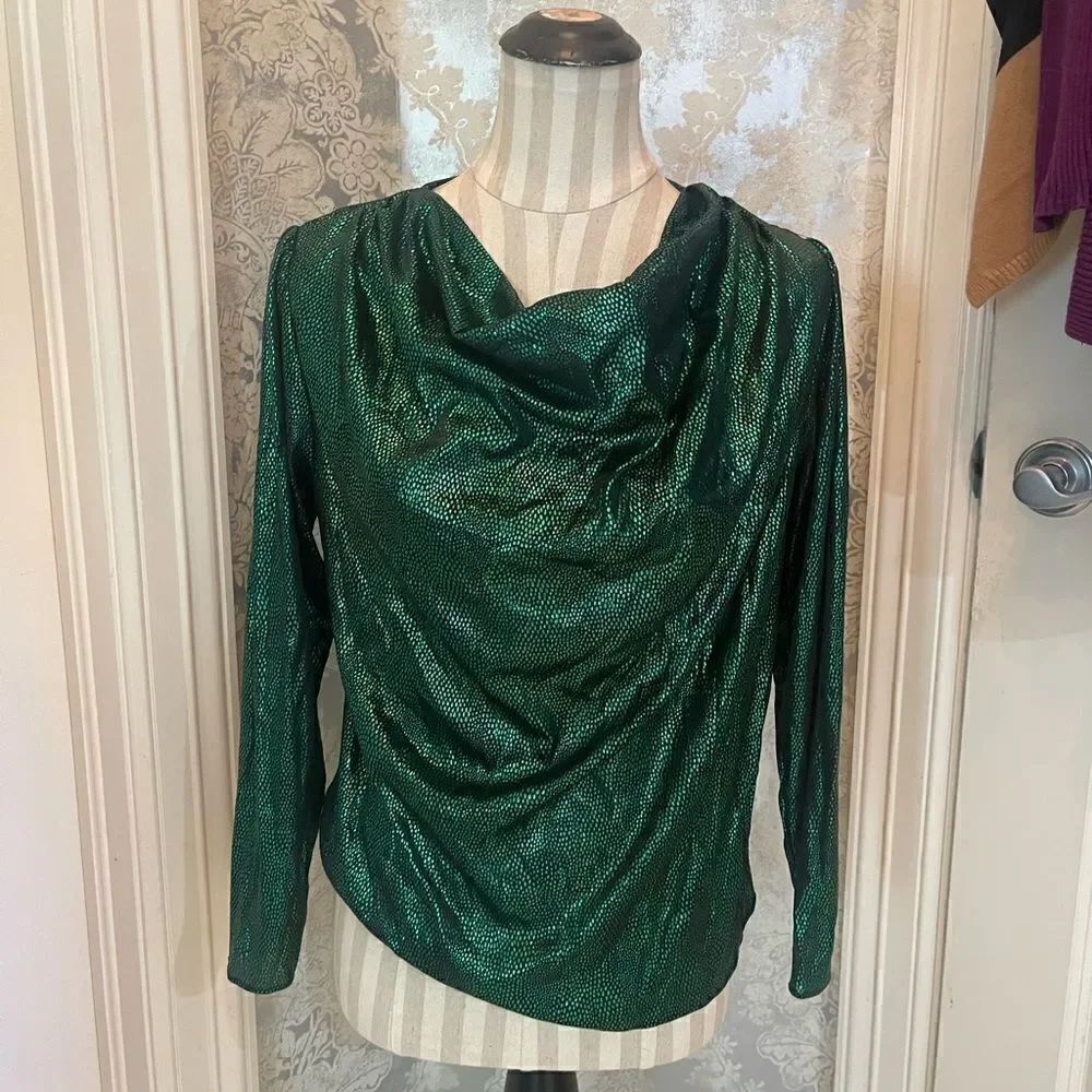 🎃 - GREEN Cowl Neck 80's Style Top!